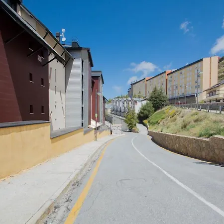 Apartamento Proximo A Pistas Y Plaza Central, Vistas Increibles Apartment *